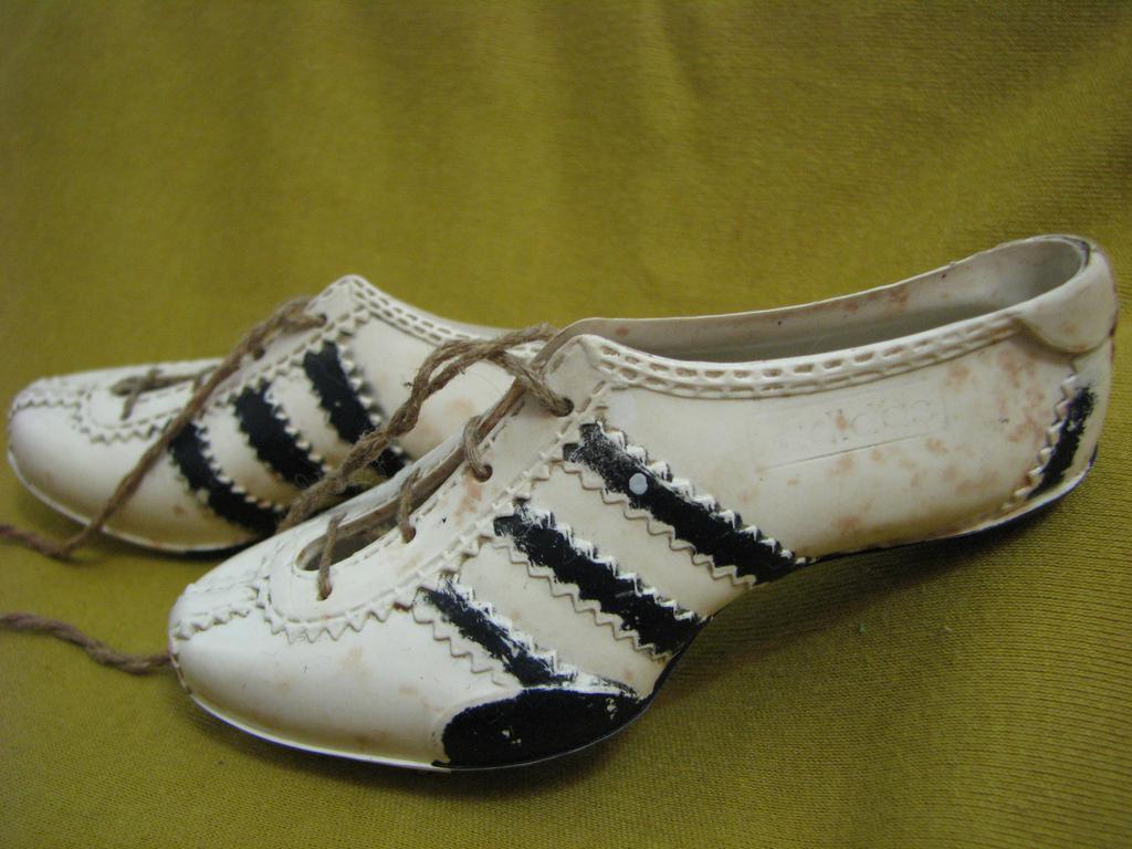 adidas shoes vintage