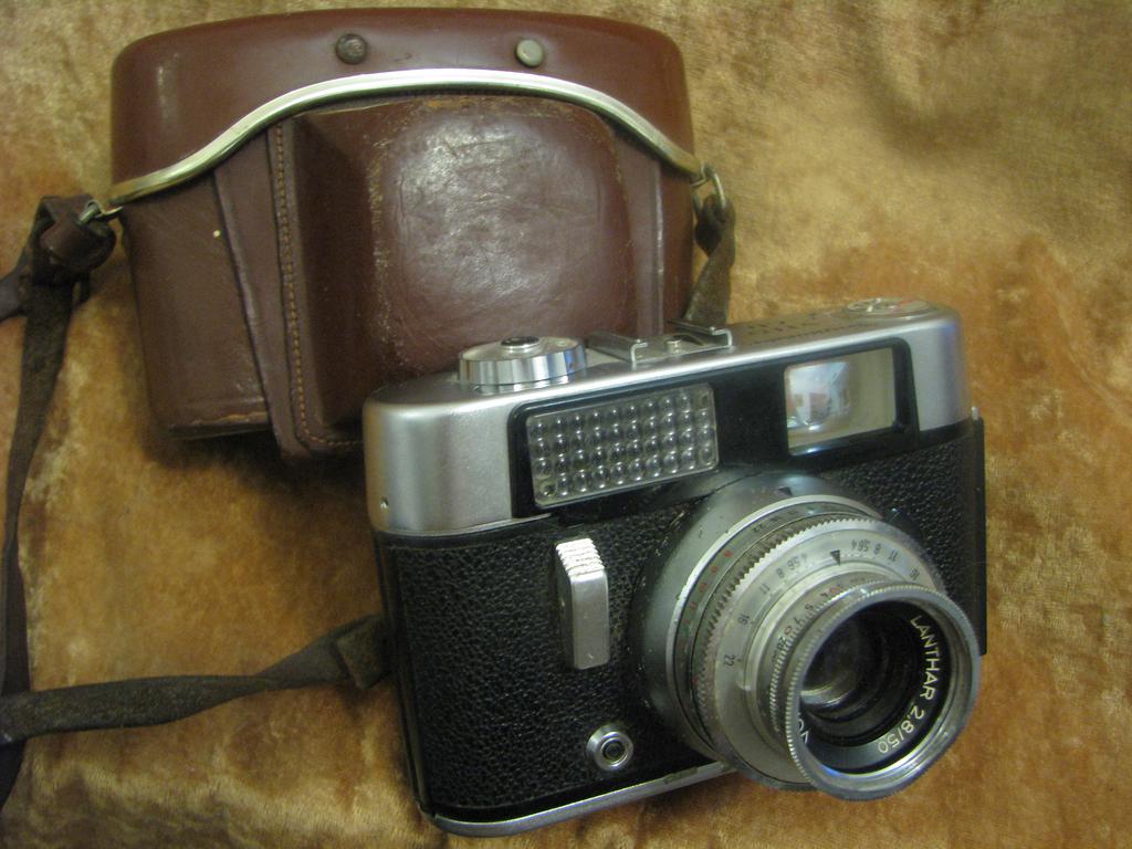 Voigtlander Voigtländer Vito CD Camera Lanthar 2.8/50 Lens ~ Cased